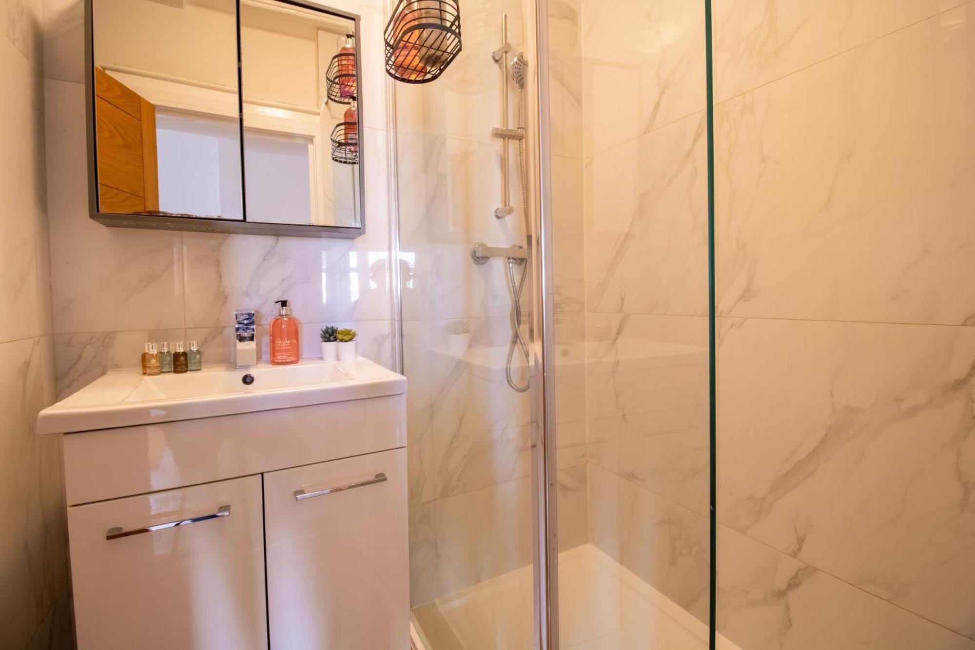Spacious Studio Apartment On Oxford Street 9Gc ロンドン エクステリア 写真